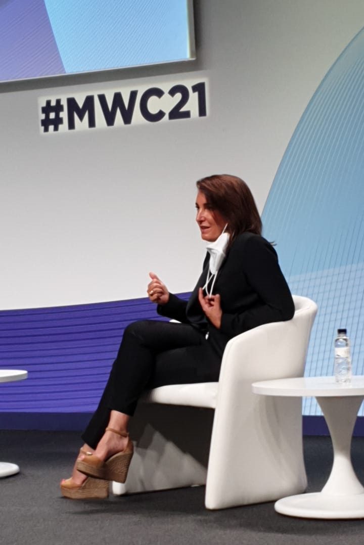Kerstin Trikalitis speaking at MWC21